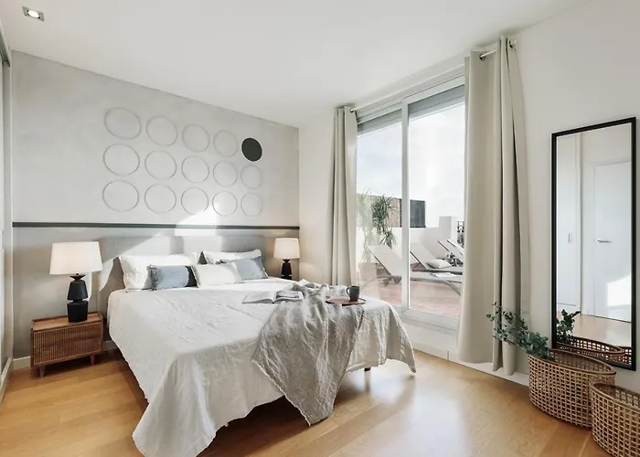 Tossa - 2 Bedroom And Terrace In Eixample Esquerra * Barcelona