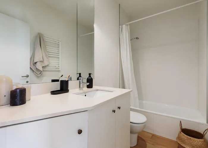 Lejlighed Tossa - 2 Bedroom And Terrace In Eixample Esquerra Barcelona